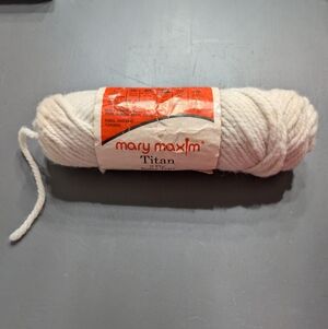 Vintage Mary Maxim Titan Off White Acrylic Yarn Bulky Type